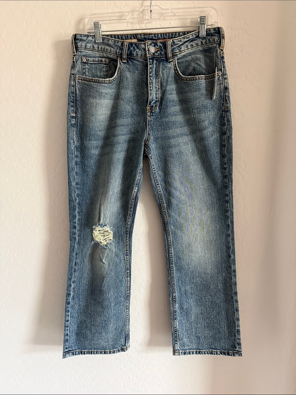PILCRO Anthropologie NWT distressed jeans size 30